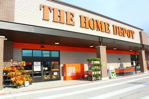 Free Holiday Train Kids Workshop at Home Depot, Dec. 5