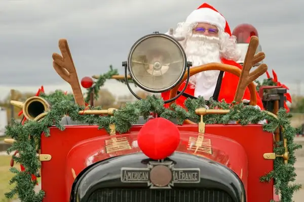 Free Santa Photo and Video at Bass Pro and Cabela's