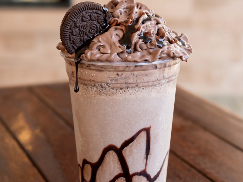 Johnny Rockets Free Shake w/ purchase
